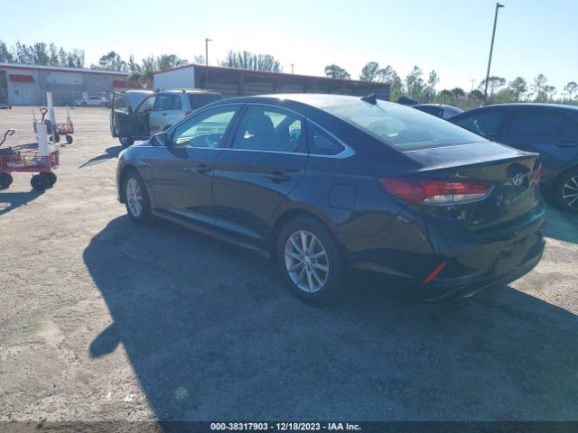 Photo 2 VIN: 5NPE24AF9KH810470 - HYUNDAI SONATA 