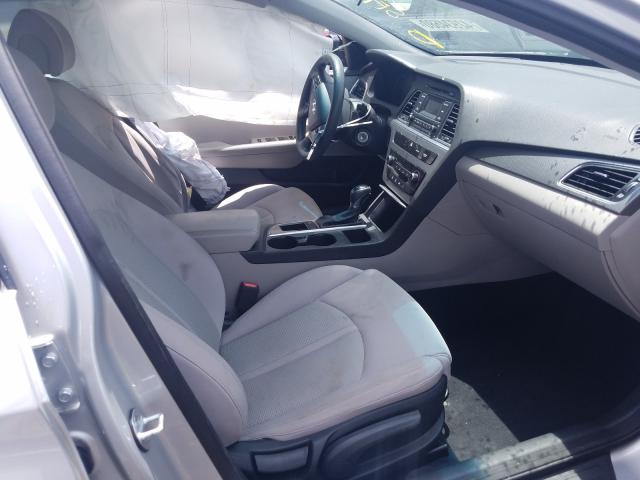 Photo 4 VIN: 5NPE24AFXFH001663 - HYUNDAI SONATA SE 