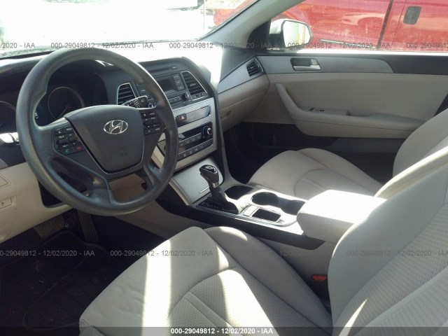 Photo 4 VIN: 5NPE24AFXFH012050 - HYUNDAI SONATA 