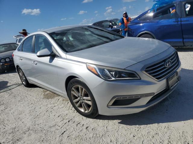 Photo 3 VIN: 5NPE24AFXFH055819 - HYUNDAI SONATA SE 