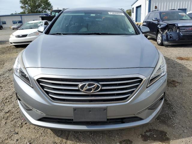 Photo 4 VIN: 5NPE24AFXFH066268 - HYUNDAI SONATA SE 