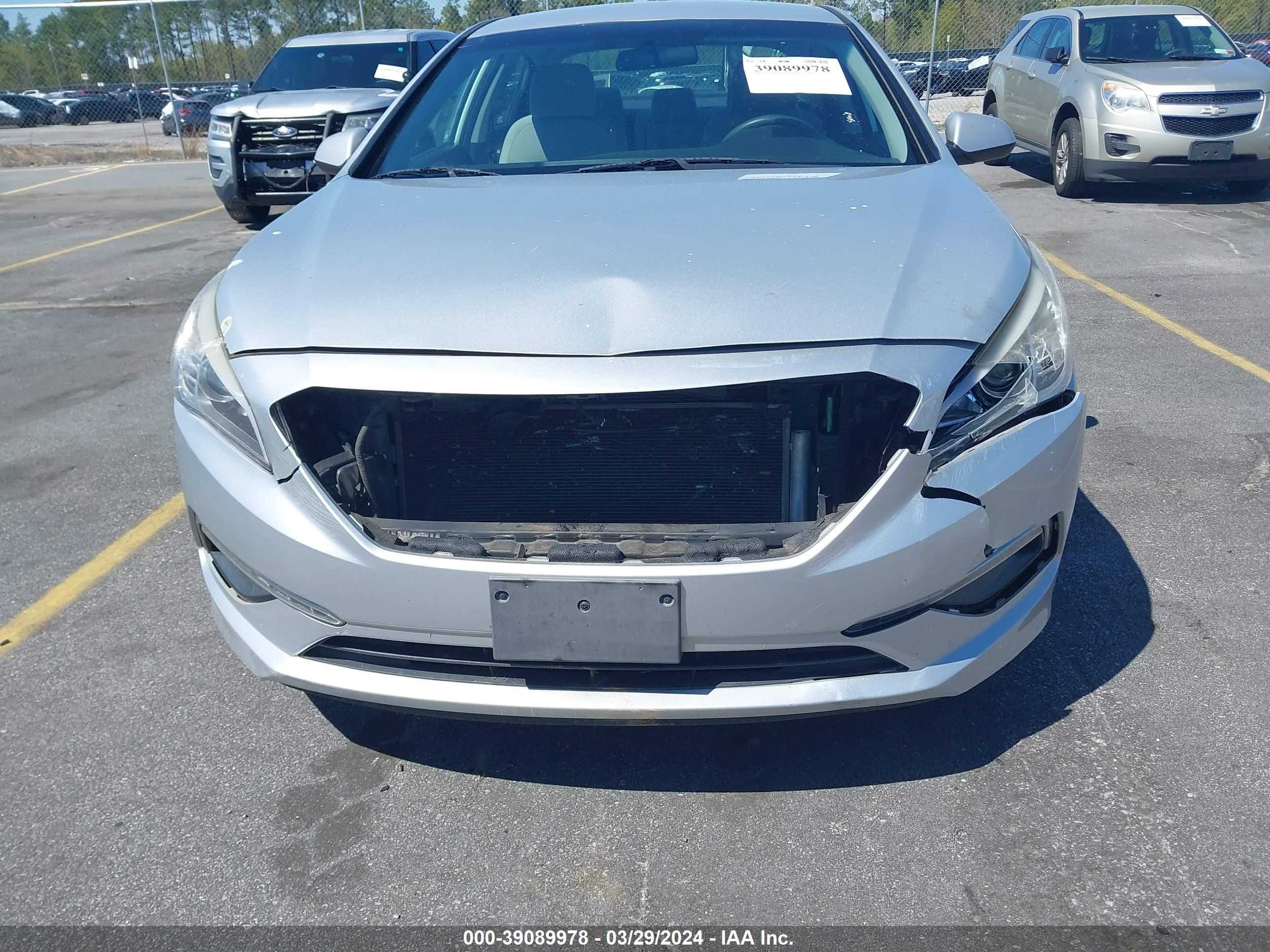 Photo 5 VIN: 5NPE24AFXFH071115 - HYUNDAI SONATA 