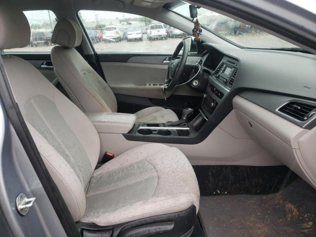 Photo 4 VIN: 5NPE24AFXFH082678 - HYUNDAI SONATA SE 