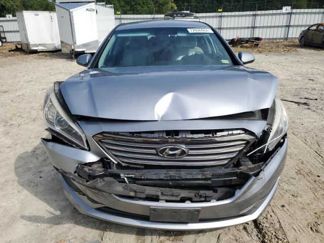 Photo 4 VIN: 5NPE24AFXFH153880 - HYUNDAI SONATA SE 