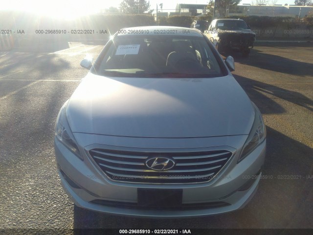 Photo 5 VIN: 5NPE24AFXFH165253 - HYUNDAI SONATA 