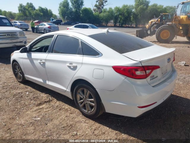 Photo 2 VIN: 5NPE24AFXFH172168 - HYUNDAI SONATA 