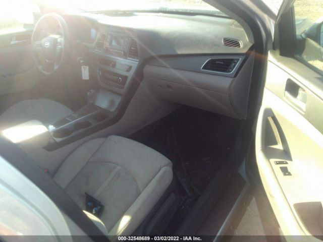 Photo 4 VIN: 5NPE24AFXFH197359 - HYUNDAI SONATA 