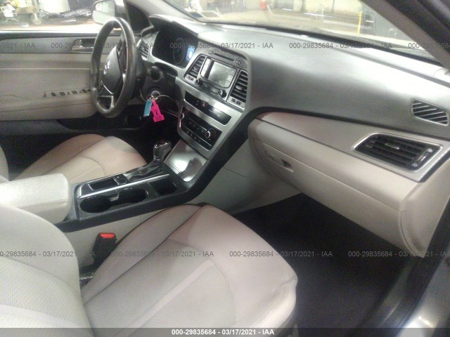 Photo 4 VIN: 5NPE24AFXFH210207 - HYUNDAI SONATA 