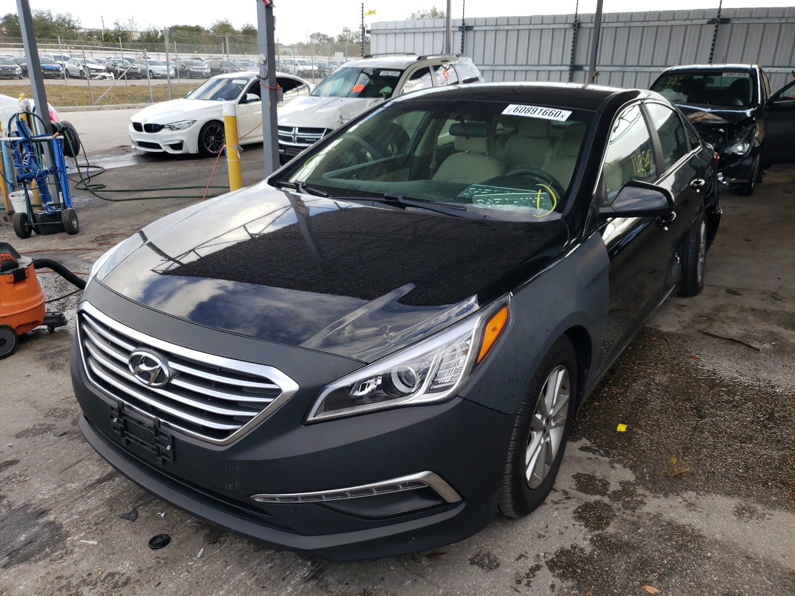 Photo 1 VIN: 5NPE24AFXFH226049 - HYUNDAI SONATA SE 