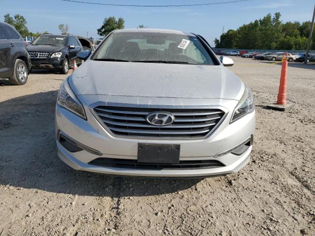 Photo 4 VIN: 5NPE24AFXFH239450 - HYUNDAI SONATA SE 