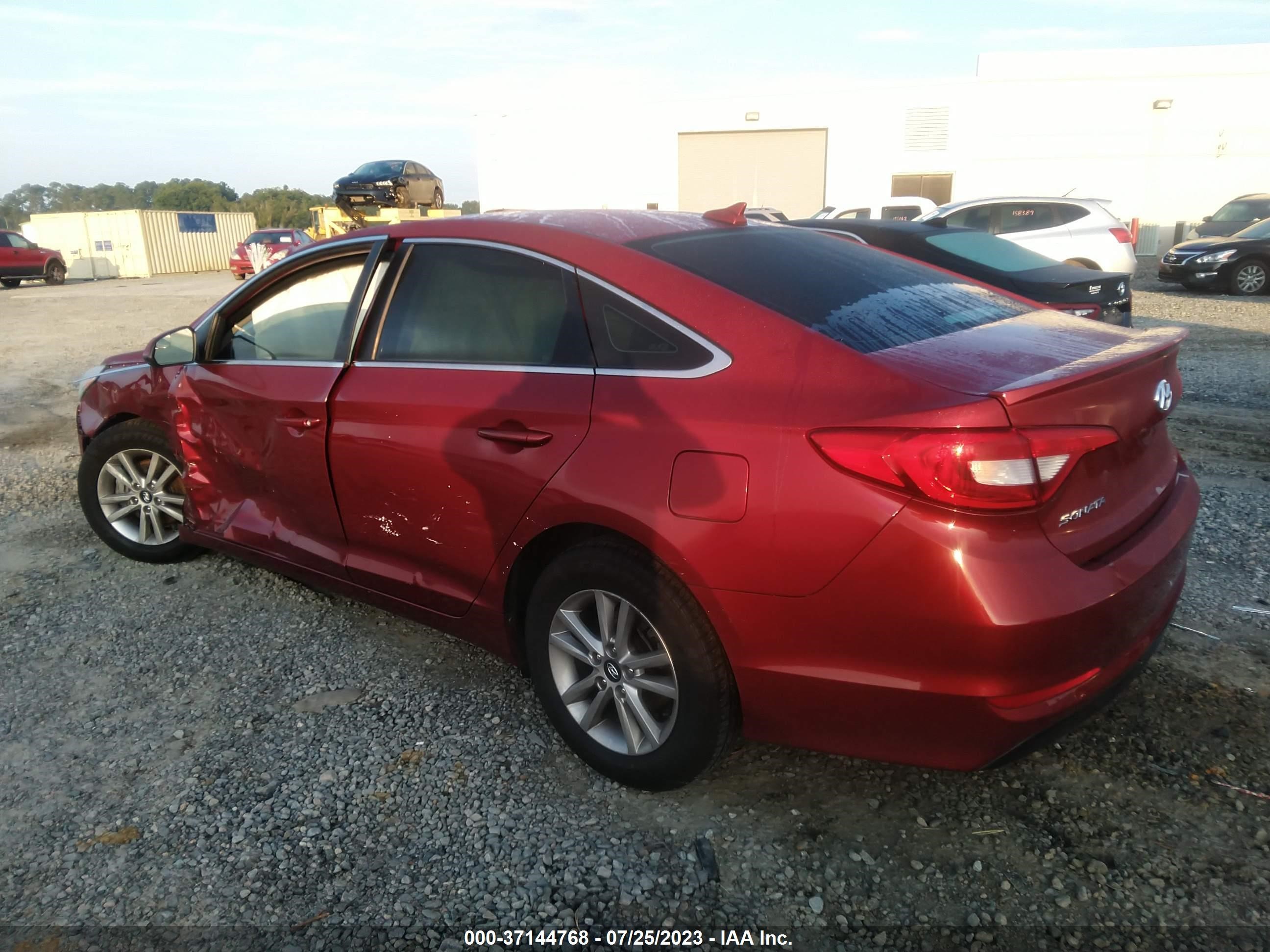 Photo 2 VIN: 5NPE24AFXFH253543 - HYUNDAI SONATA 