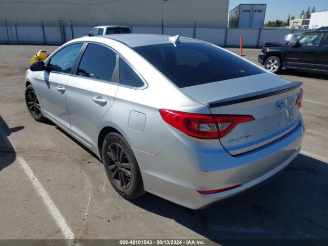 Photo 2 VIN: 5NPE24AFXGH265225 - HYUNDAI SONATA 