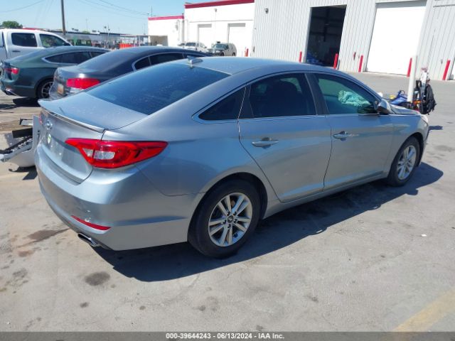 Photo 3 VIN: 5NPE24AFXGH267850 - HYUNDAI SONATA 