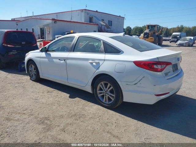 Photo 2 VIN: 5NPE24AFXGH272448 - HYUNDAI SONATA 