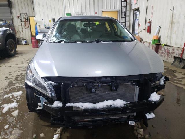 Photo 4 VIN: 5NPE24AFXGH287175 - HYUNDAI SONATA SE 