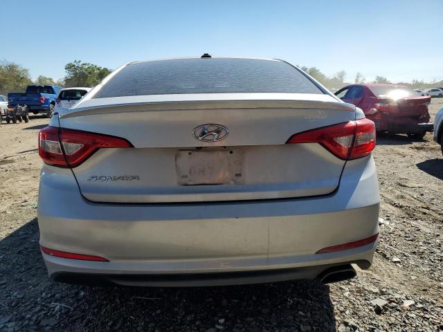 Photo 5 VIN: 5NPE24AFXGH294739 - HYUNDAI SONATA SE 