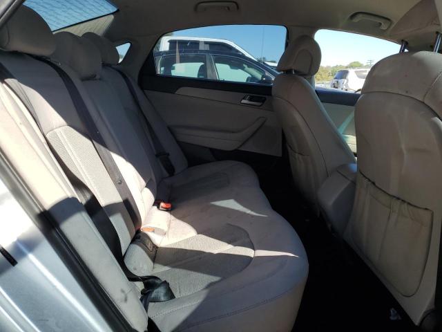 Photo 9 VIN: 5NPE24AFXGH294739 - HYUNDAI SONATA SE 