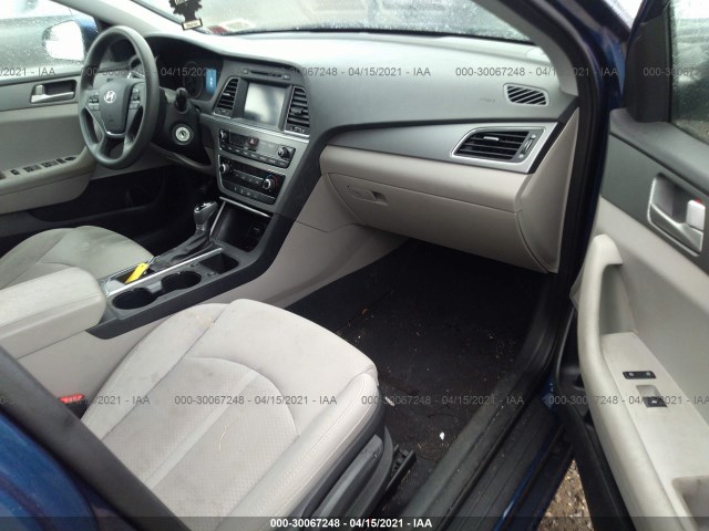 Photo 4 VIN: 5NPE24AFXGH296166 - HYUNDAI SONATA 