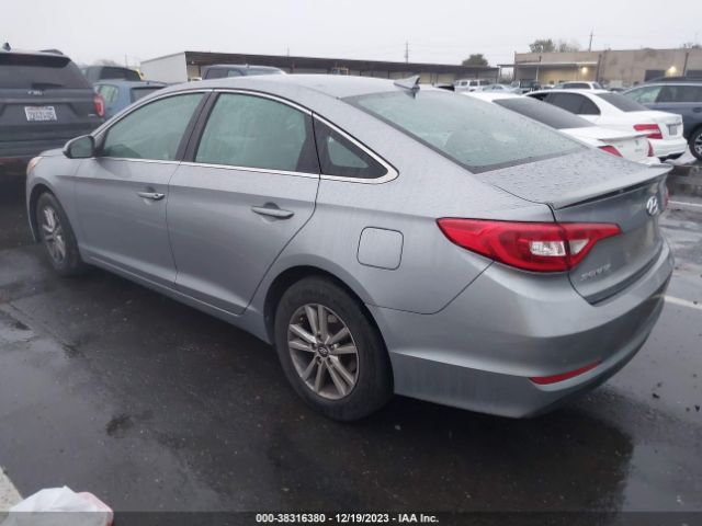 Photo 2 VIN: 5NPE24AFXGH302113 - HYUNDAI SONATA 