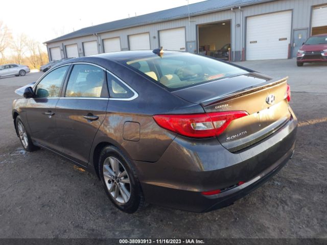 Photo 2 VIN: 5NPE24AFXGH310163 - HYUNDAI SONATA 