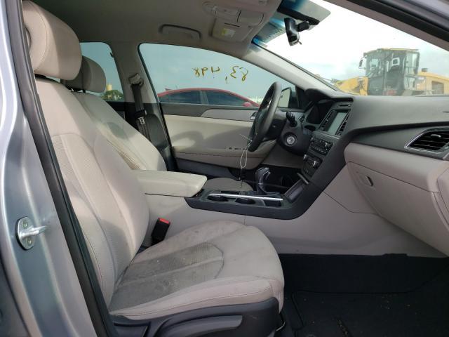 Photo 4 VIN: 5NPE24AFXGH310602 - HYUNDAI SONATA SE 