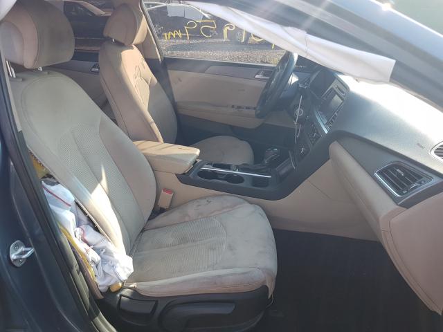 Photo 4 VIN: 5NPE24AFXGH358973 - HYUNDAI SONATA SE 