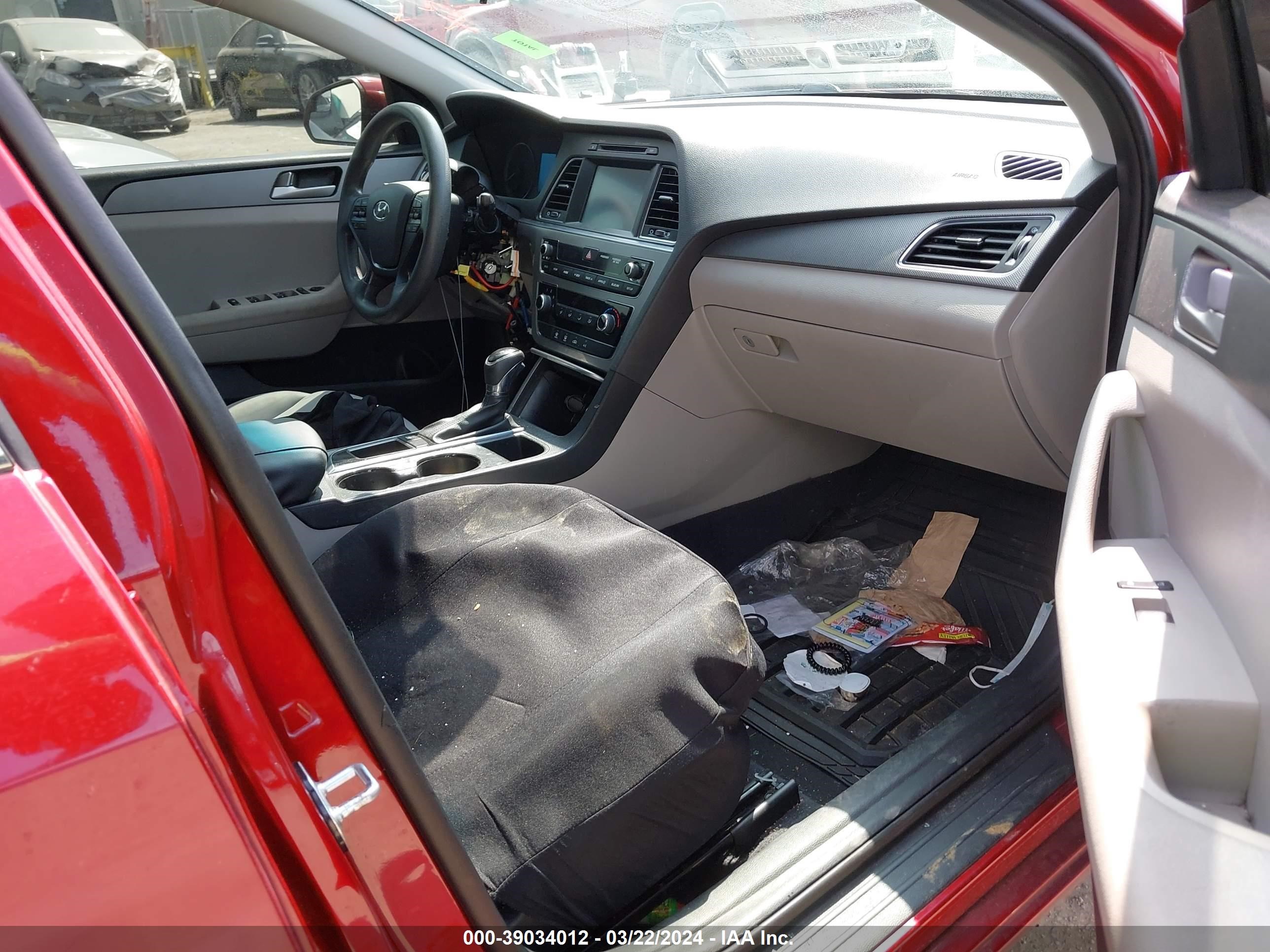 Photo 4 VIN: 5NPE24AFXGH360366 - HYUNDAI SONATA 