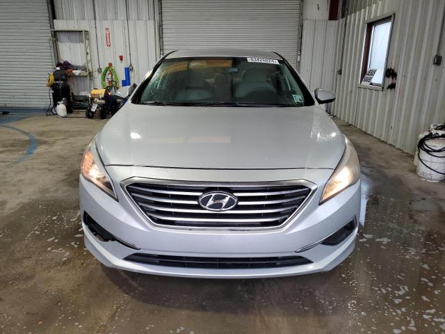 Photo 4 VIN: 5NPE24AFXGH361470 - HYUNDAI SONATA SE 