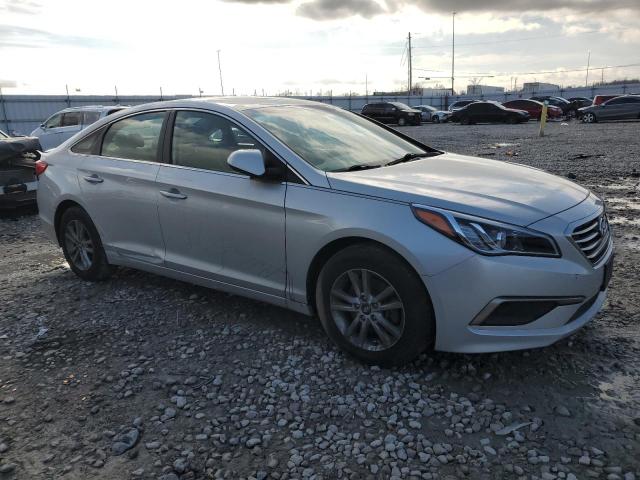 Photo 3 VIN: 5NPE24AFXGH363400 - HYUNDAI SONATA SE 