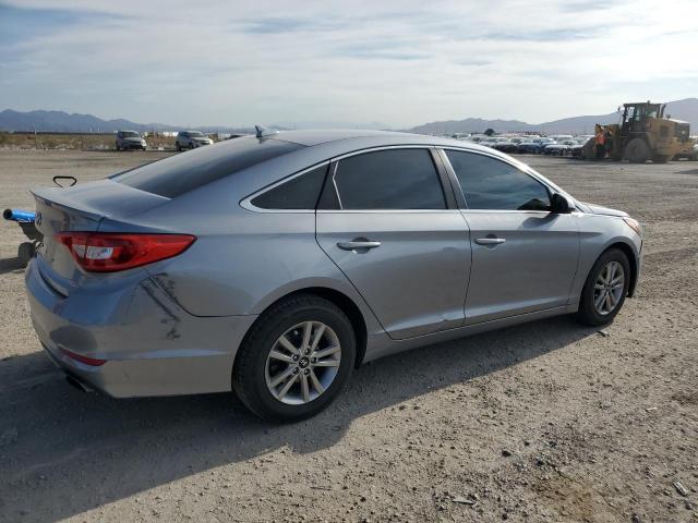 Photo 2 VIN: 5NPE24AFXGH367947 - HYUNDAI SONATA SE 