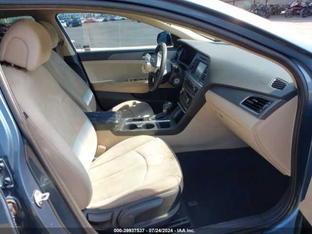 Photo 4 VIN: 5NPE24AFXGH371917 - HYUNDAI SONATA 