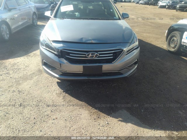 Photo 5 VIN: 5NPE24AFXGH377877 - HYUNDAI SONATA 