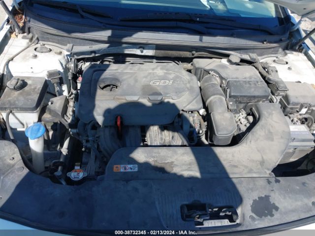 Photo 9 VIN: 5NPE24AFXGH382769 - HYUNDAI SONATA 