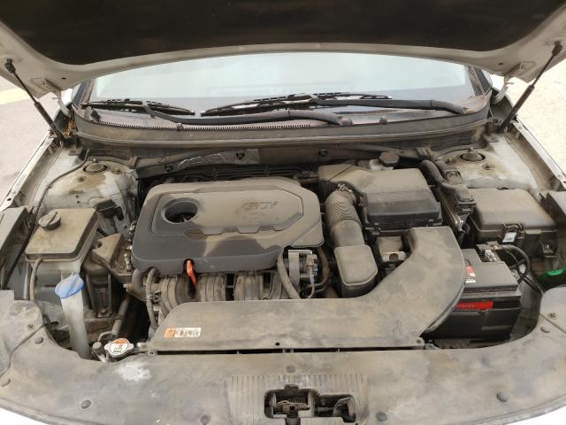 Photo 6 VIN: 5NPE24AFXGH405693 - HYUNDAI SONATA SE 