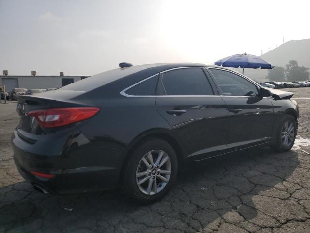 Photo 2 VIN: 5NPE24AFXGH416998 - HYUNDAI SONATA SE 