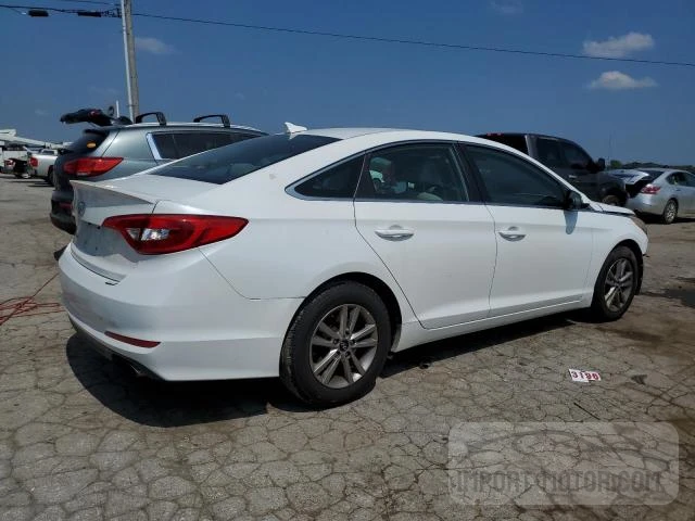 Photo 2 VIN: 5NPE24AFXHH442910 - HYUNDAI SONATA 