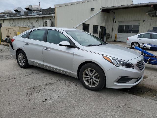 Photo 3 VIN: 5NPE24AFXHH443748 - HYUNDAI SONATA SE 