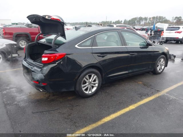 Photo 3 VIN: 5NPE24AFXHH447721 - HYUNDAI SONATA 