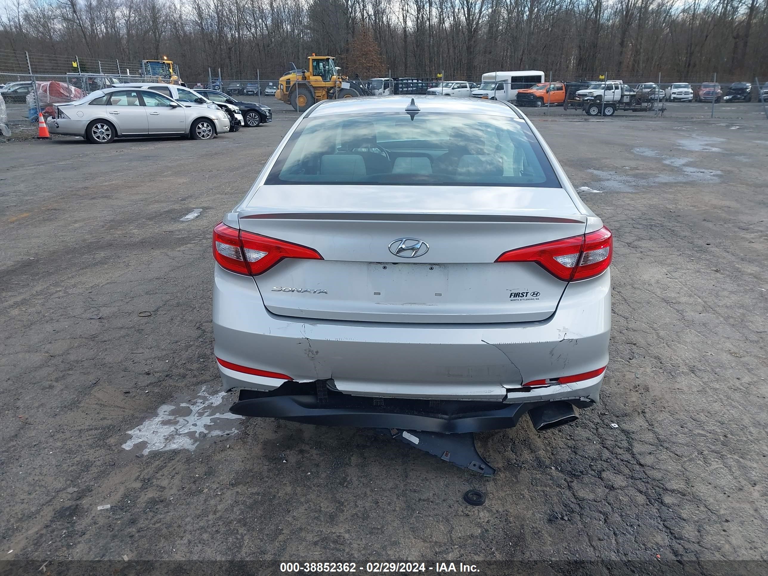 Photo 11 VIN: 5NPE24AFXHH449033 - HYUNDAI SONATA 