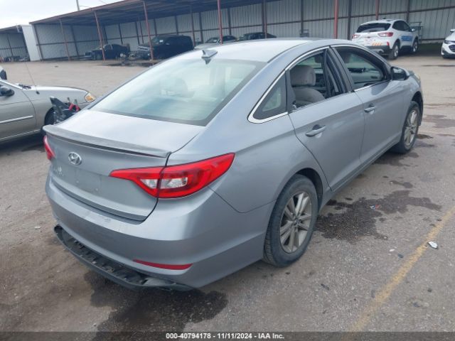 Photo 3 VIN: 5NPE24AFXHH457228 - HYUNDAI SONATA 