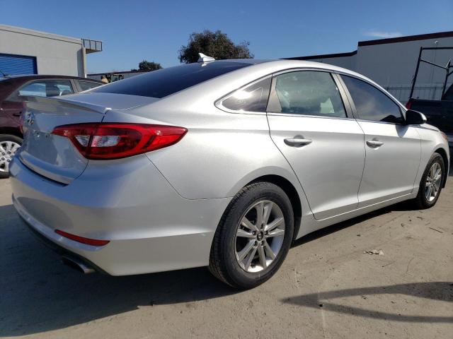 Photo 2 VIN: 5NPE24AFXHH458668 - HYUNDAI SONATA 