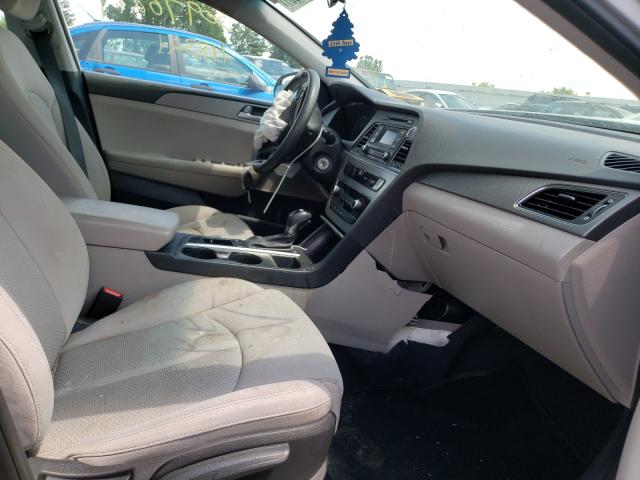 Photo 4 VIN: 5NPE24AFXHH459173 - HYUNDAI SONATA SE 