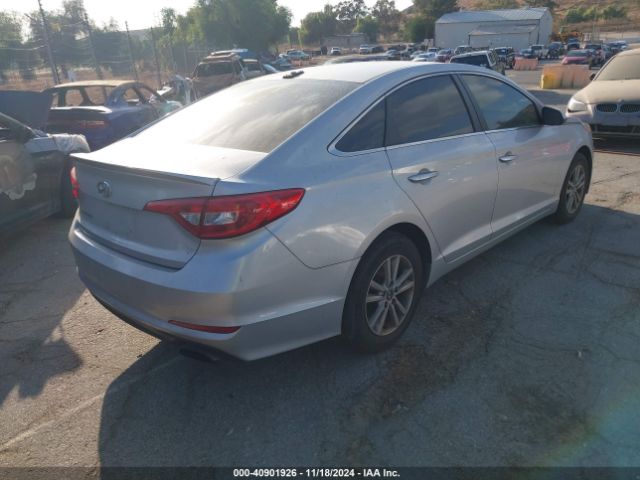 Photo 3 VIN: 5NPE24AFXHH468519 - HYUNDAI SONATA 