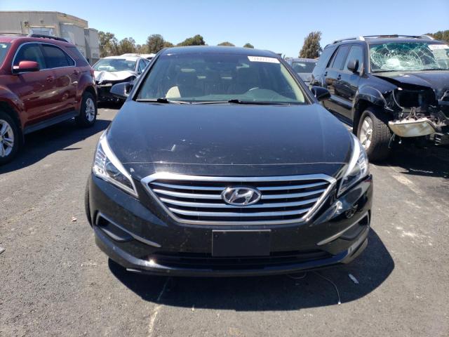 Photo 4 VIN: 5NPE24AFXHH472795 - HYUNDAI SONATA SE 