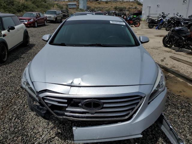 Photo 4 VIN: 5NPE24AFXHH475678 - HYUNDAI SONATA SE 