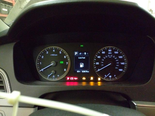 Photo 8 VIN: 5NPE24AFXHH487376 - HYUNDAI SONATA SE 