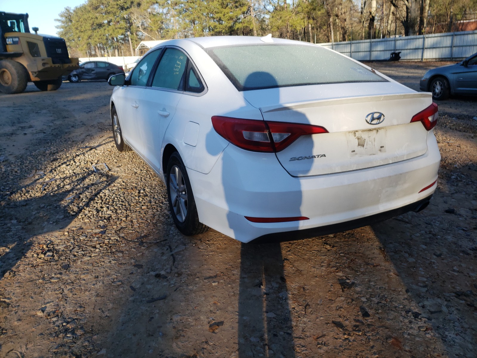 Photo 2 VIN: 5NPE24AFXHH492710 - HYUNDAI SONATA SE 