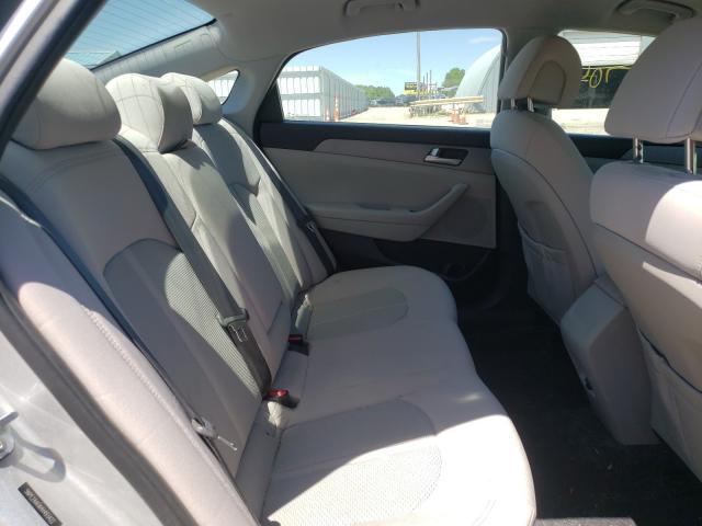 Photo 5 VIN: 5NPE24AFXHH493422 - HYUNDAI SONATA SE 