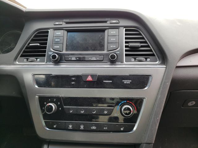 Photo 8 VIN: 5NPE24AFXHH509635 - HYUNDAI SONATA SE 