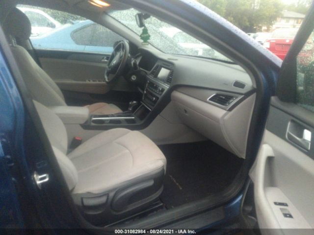 Photo 4 VIN: 5NPE24AFXHH511613 - HYUNDAI SONATA 